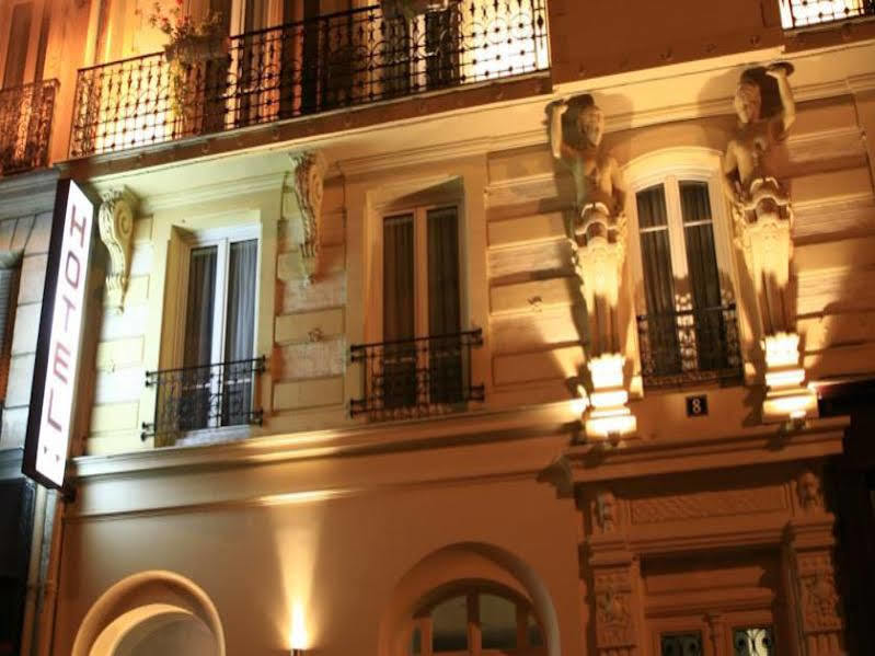 Hotel De Nemours Paris