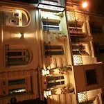 Hotel De Nemours