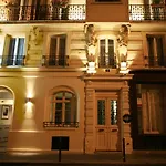 Hotel De Nemours